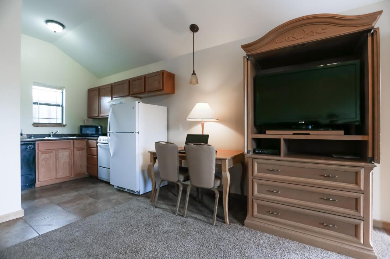Brush Country Lodge Pleasanton Εξωτερικό φωτογραφία